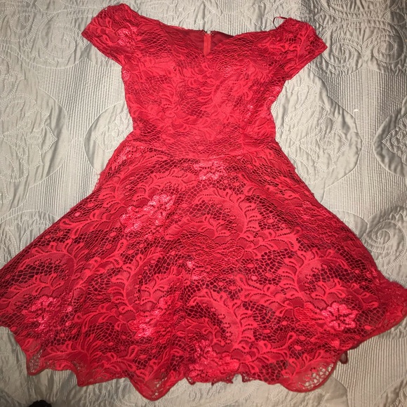 Red off the shoulder, sweetheart cocktail dress - Picture 1 of 3